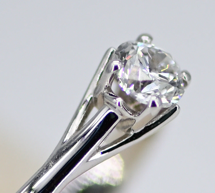Anello solitario