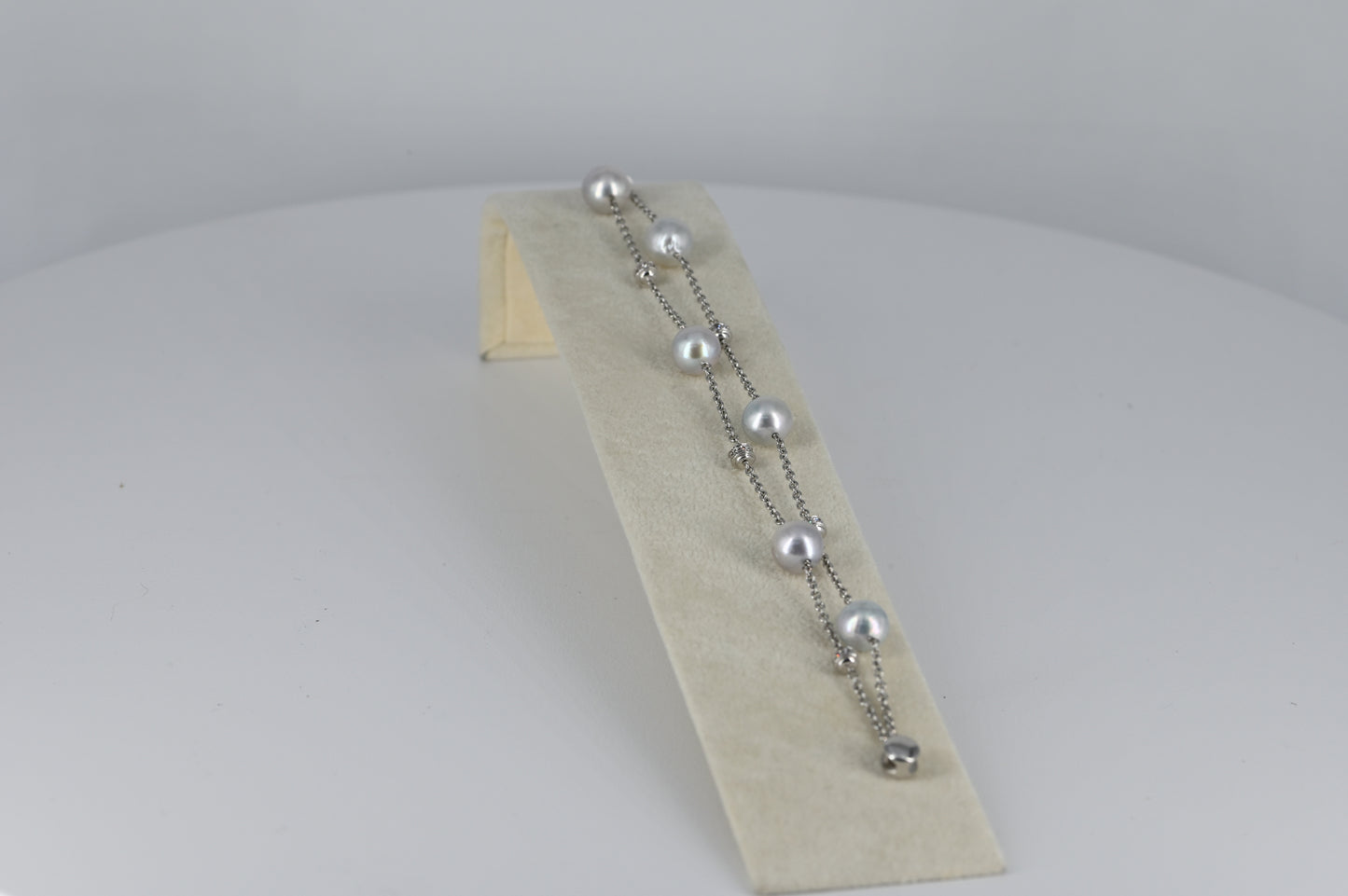 Bracciale in oro con perle coltivate