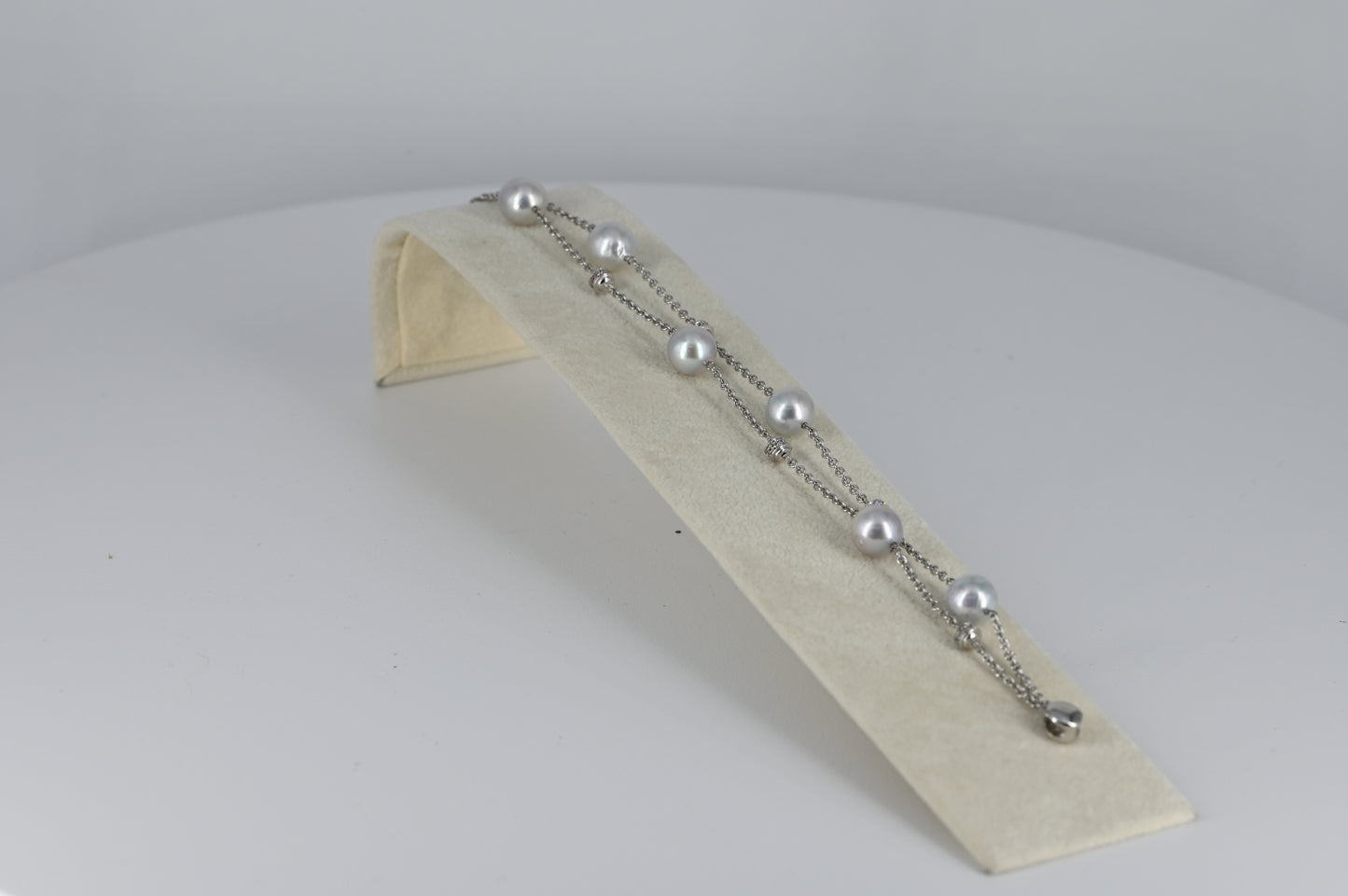 Bracciale in oro con perle coltivate