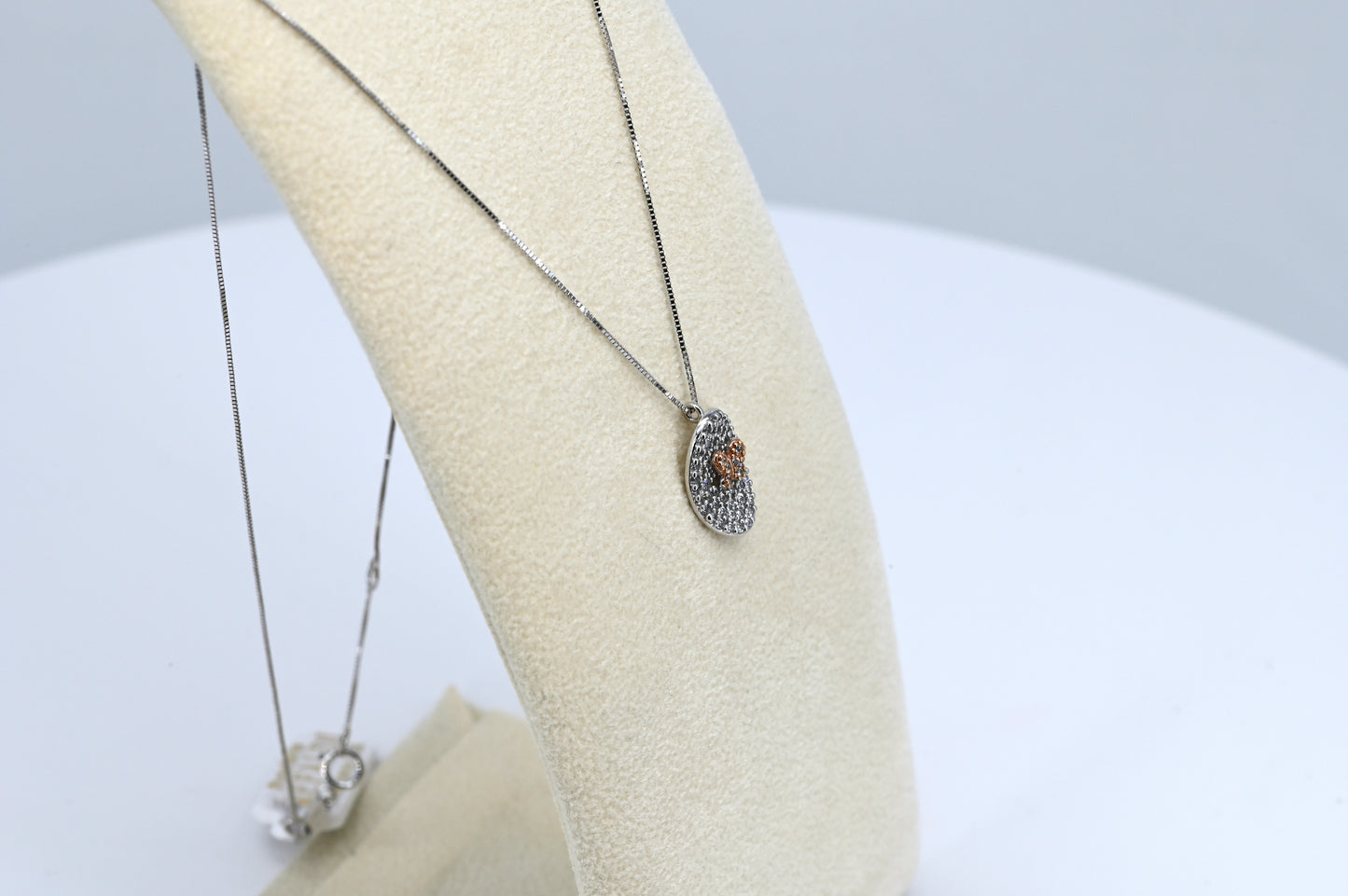 Collana con ciondolo
