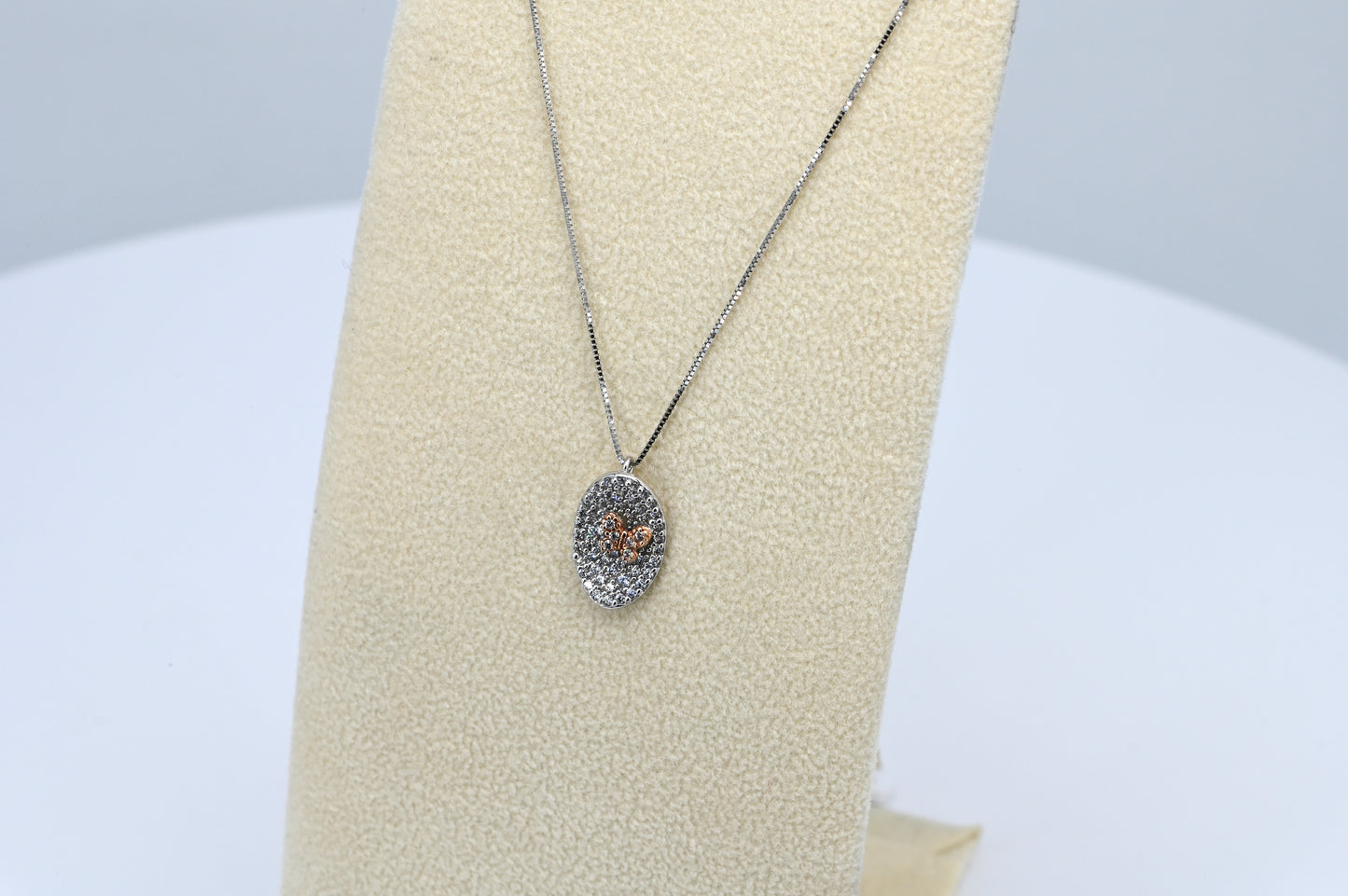 Collana con ciondolo