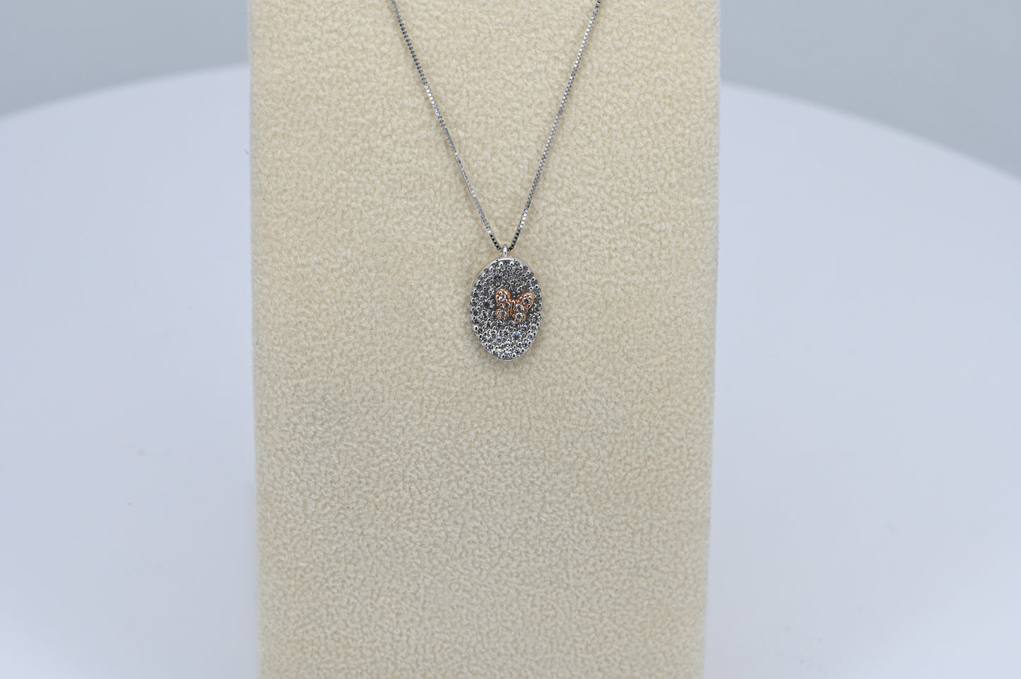 Collana con ciondolo