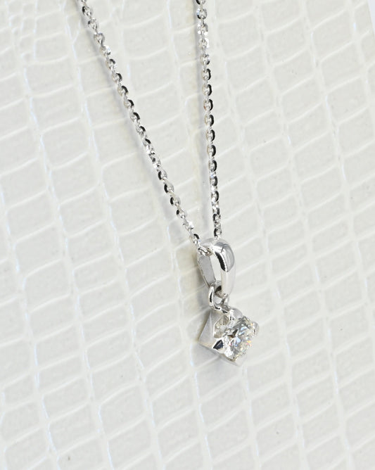 Collana con diamante