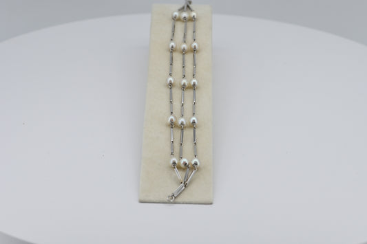 Bracciale in oro con perle